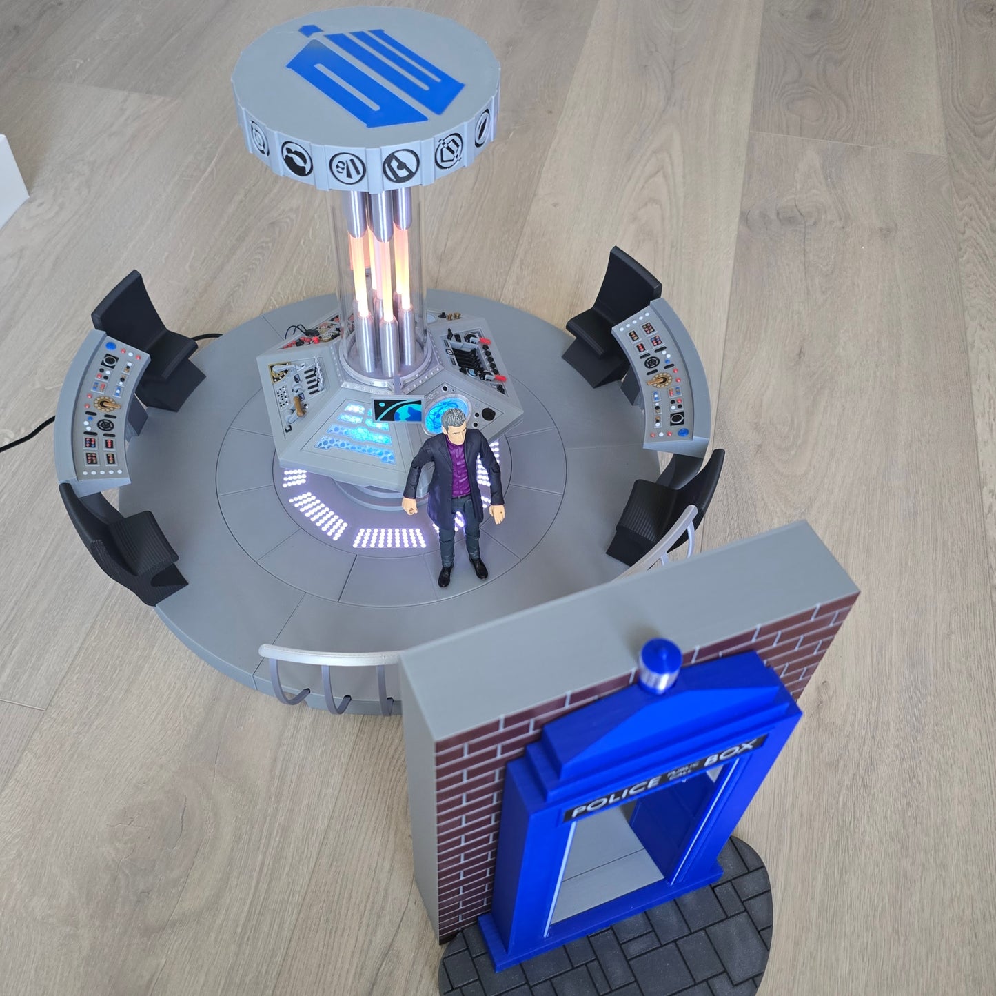 12th Doctor Who TARDIS Console Room Set (5.5" figure scale)
