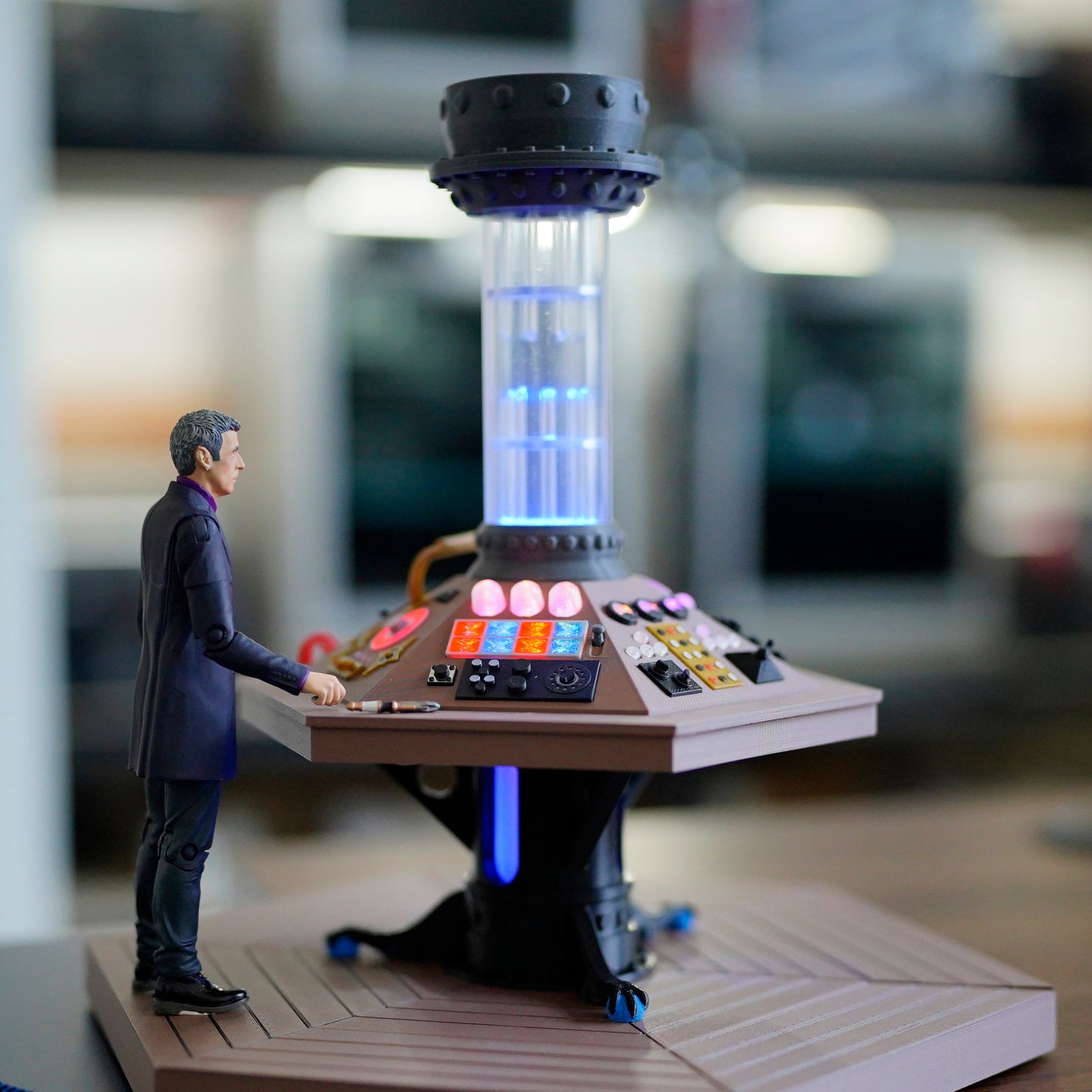 Eighth Doctor Who TARDIS Console (5.5" figure scale - 1996 movie)