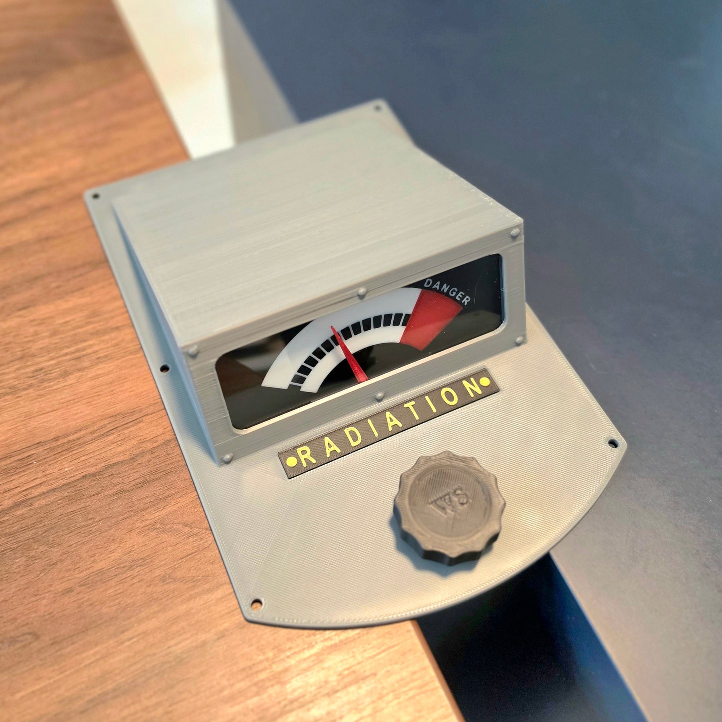 Tardis Console Radiation Meter