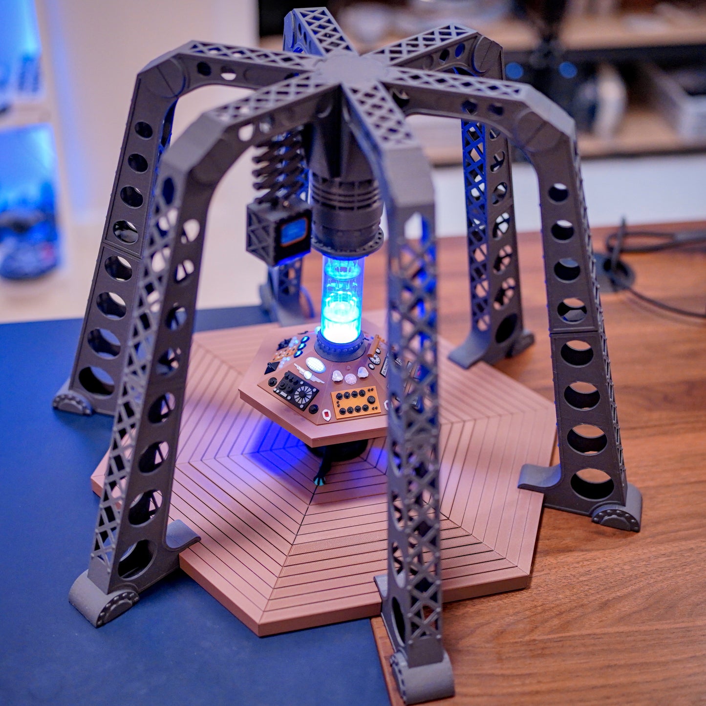 Eighth Doctor Who TARDIS Console (5.5" figure scale - 1996 movie)