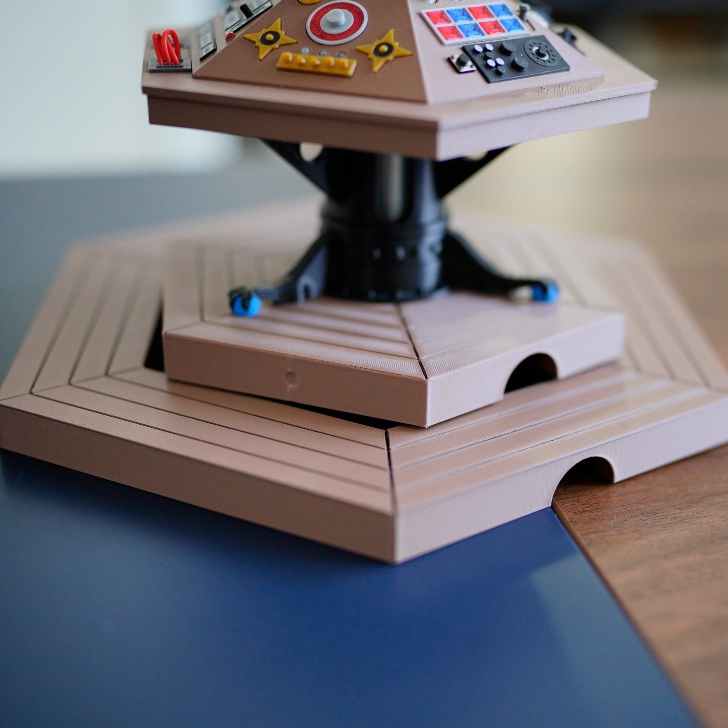 Eighth Doctor Who TARDIS Console (5.5" figure scale - 1996 movie)